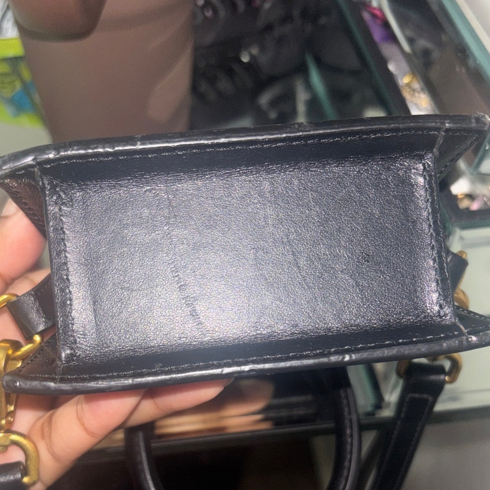 Jacquemus Elegant Black Mini Bag - Picture 5 of 5